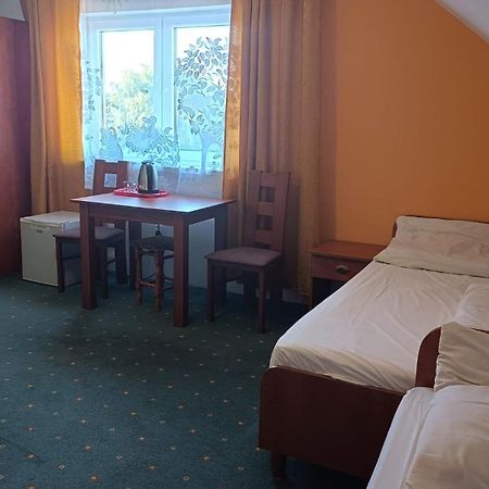 Joda Pokoje Goscinne Rewal Bagian luar foto