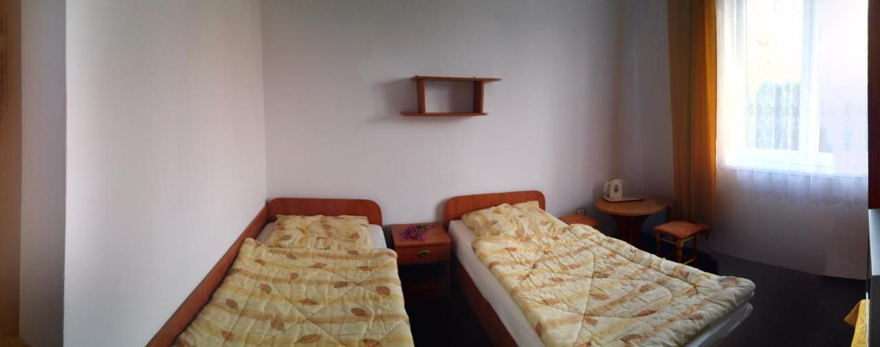 Joda Pokoje Goscinne Rewal Bagian luar foto