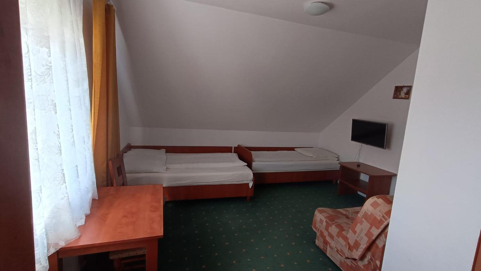 Joda Pokoje Goscinne Rewal Bagian luar foto