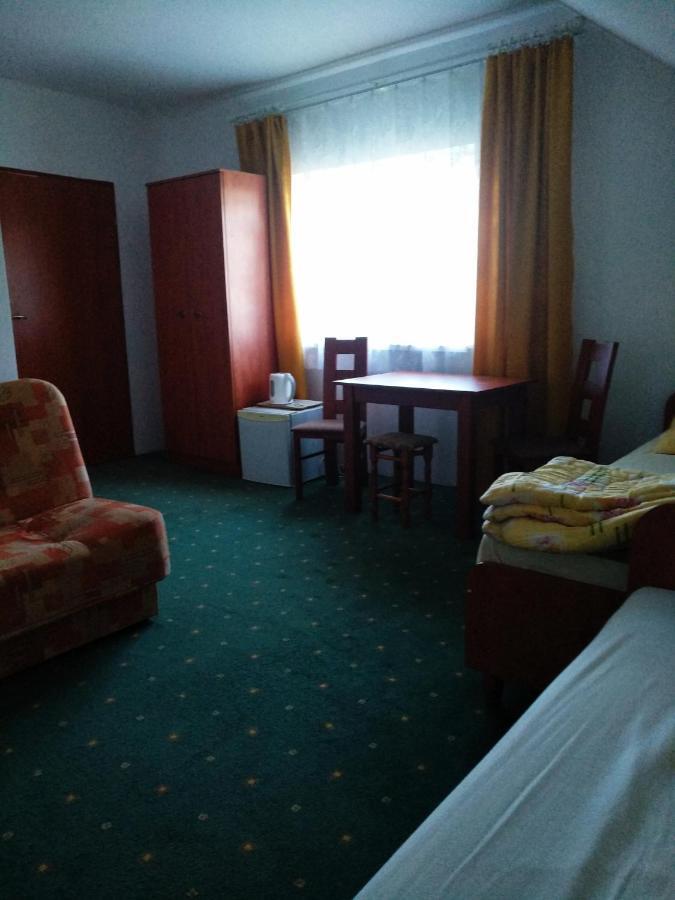 Joda Pokoje Goscinne Rewal Bagian luar foto