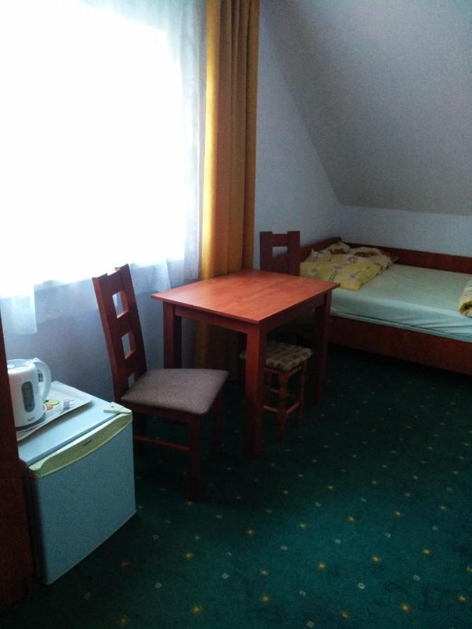 Joda Pokoje Goscinne Rewal Bagian luar foto