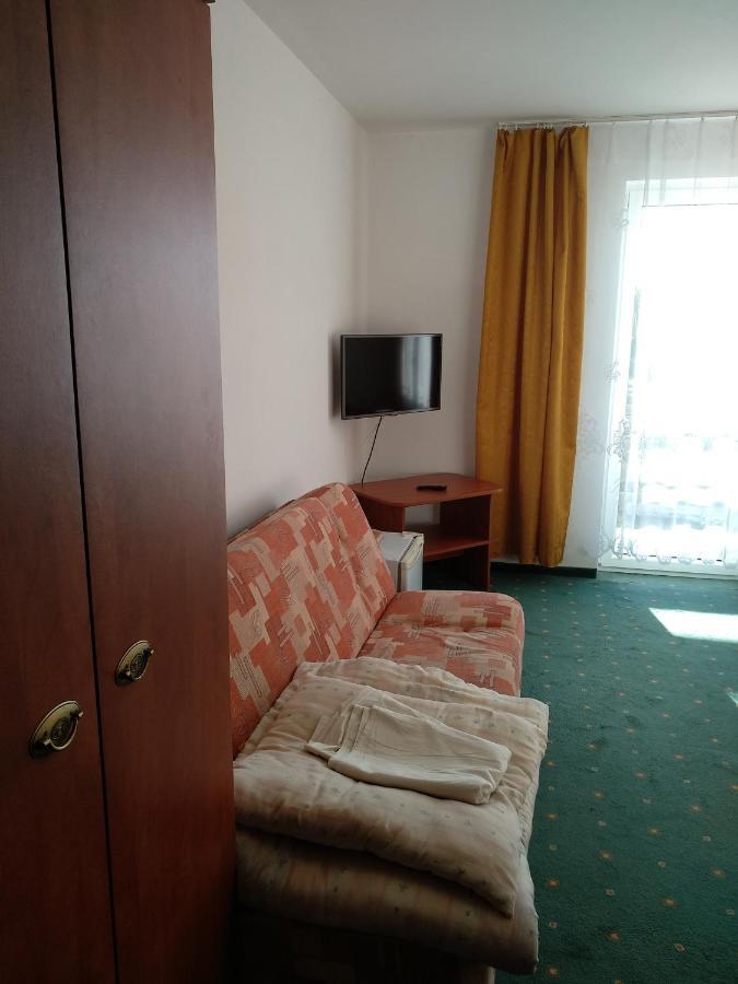 Joda Pokoje Goscinne Rewal Bagian luar foto