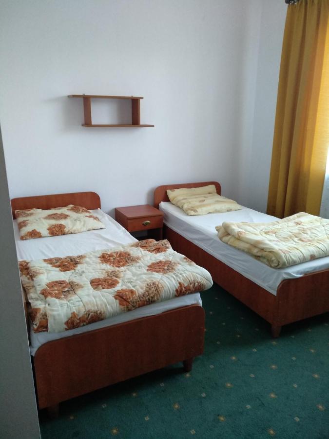 Joda Pokoje Goscinne Rewal Bagian luar foto