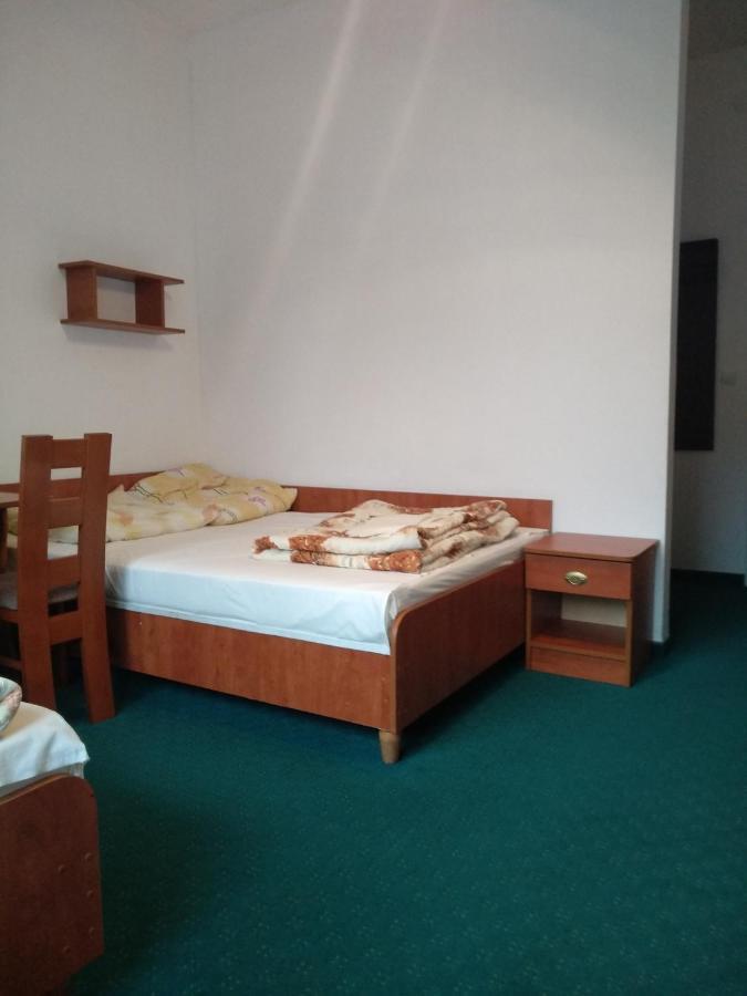 Joda Pokoje Goscinne Rewal Bagian luar foto